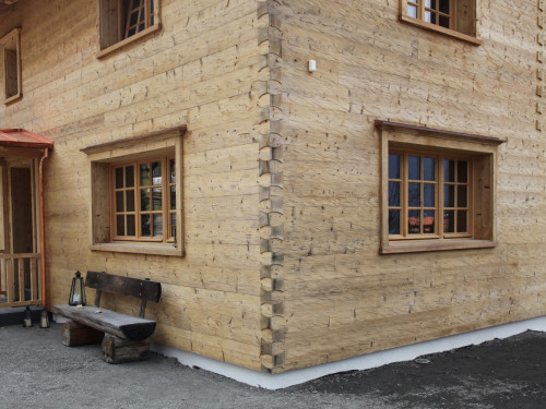Holz-Fassade